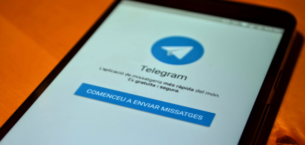 Telegram en català